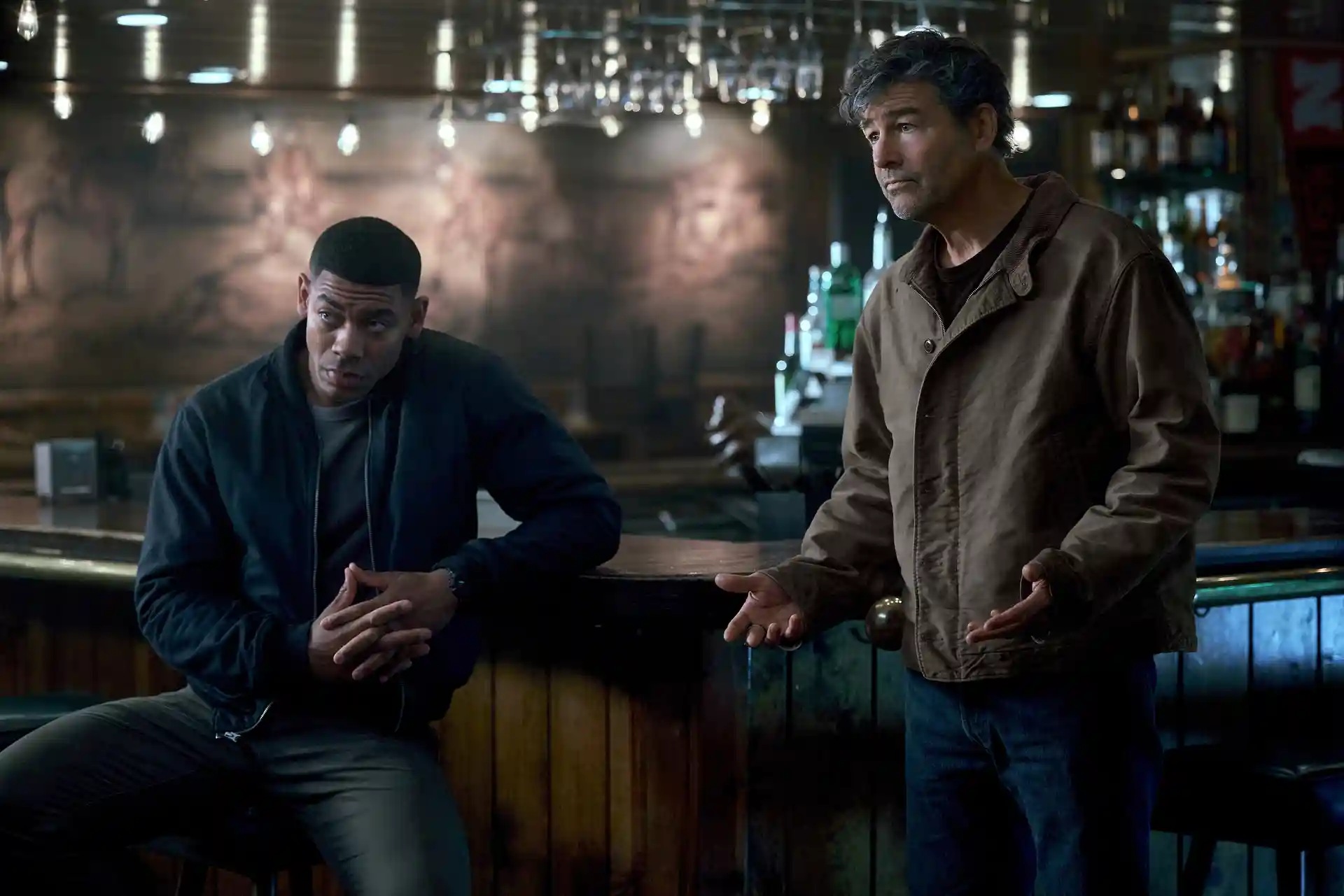 Aaron Pierre as John Stewart and Kyle Chandler as Hal Jordan in HBO's Lanterns.